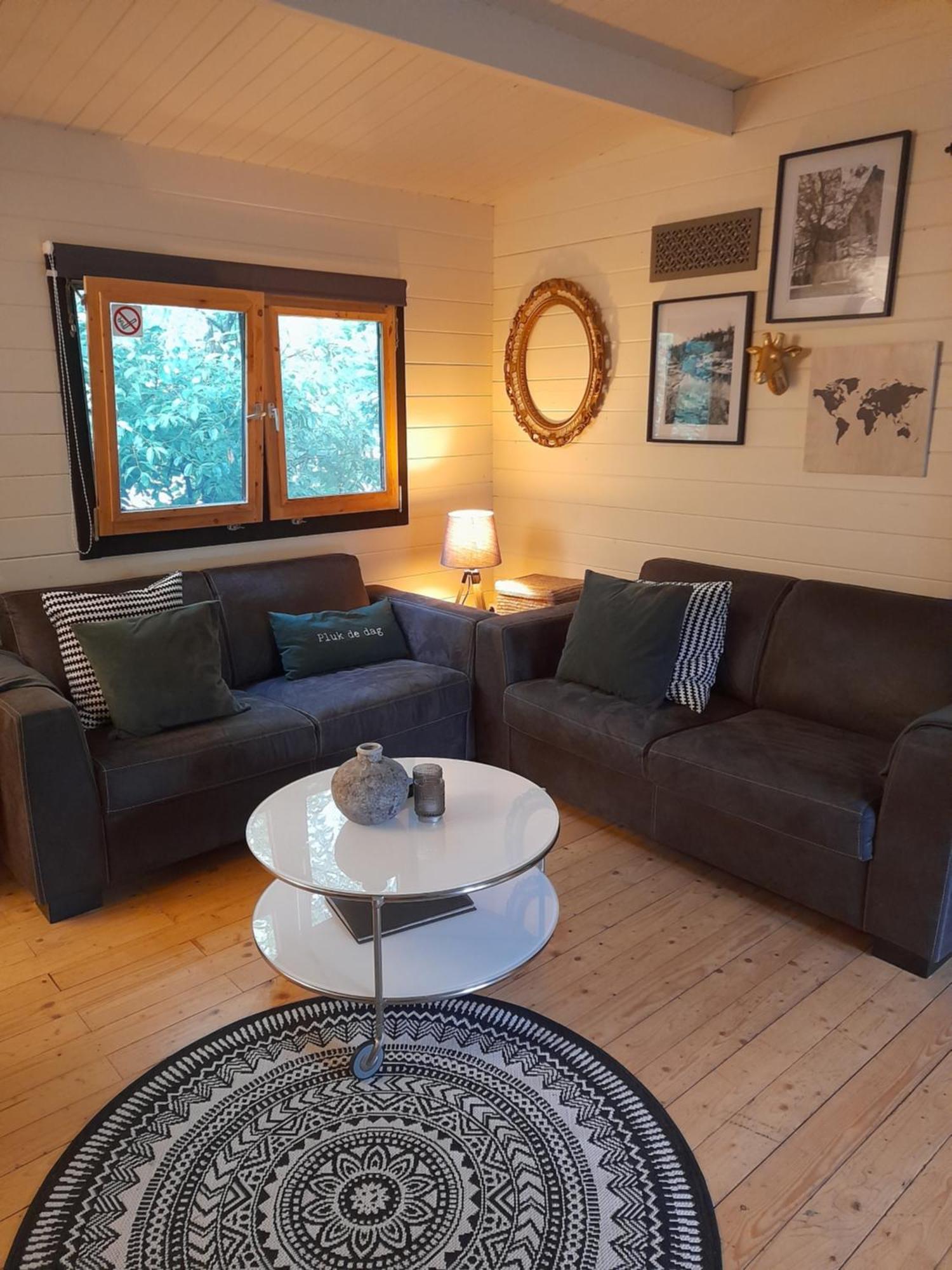 Carpe Diem, Het Ruime Chalet Met Houtkachel Nabij Wildlands Emmen Schoonebeek Værelse billede